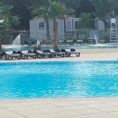 Campsite Mobil Le Chow-chow Valras-Plage